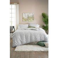 https://www.burton.co.uk/product/deyongs-fluffy-dots-tufted-microfibre-bobbled-duvet-cover-set_p-5cc10be4-2196-49bc-9607-495a9ebc8dea?colour=Grey&size=King