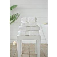 https://www.burton.co.uk/product/the-lyndon-company-new-boston-towel-800gsm-combed-100-cotton-luxury-spa-quality_p-45959953-71a8-4db7-ad66-9e5a8ea8b4c4?colour=White&size=Bath%20Sheet