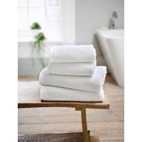 https://www.burton.co.uk/product/the-lyndon-company-linwood-premium-towels-ultra-soft-700gsm-100-cotton-soft-absorbent_p-21a9ee27-67da-4f24-84fa-4e43774782e6?colour=White&size=Bath%20Towel