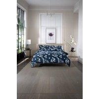 https://www.burton.co.uk/product/the-lyndon-company-petite-fleure-printed-100-cotton-duvet-cover-set-with-piped-edges_p-3075dbcd-e13d-4399-a6d5-3d84b5d40636?colour=Navy&size=King