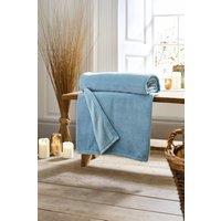 https://www.burton.co.uk/product/deyongs-snuggle-touch-super-soft-solid-colour-fleece-throw_p-3115e33c-13d0-4349-8682-1c5b4f2206dc?colour=Light%20Blue&size=140cm%20x%20180cm