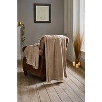 https://www.burton.co.uk/product/deyongs-the-big-one-ultra-soft-large-plush-throw-230x270cm-oversized-fleece-blanket_p-780d3026-f777-45e1-a9e3-bf50fc650be6?colour=Taupe&size=230cm%20x%20270cm