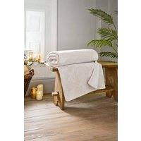 https://www.burton.co.uk/product/the-lyndon-company-luxury-coco-touch-flannel-throw-140x180cm-ultra-soft-blanket_p-9a909eef-5175-4594-a84f-e622140d17cb?colour=Light%20Stone&size=140cm%20x%20180cm