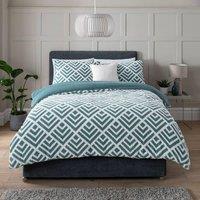 https://www.burton.co.uk/product/smart-living-luxurious-geometric-jacquard-fleece-duvet-cover-with-pillowcases_p-be20d1a4-25b5-4884-98f8-e4ff25bad2c7?colour=Teal&size=Single