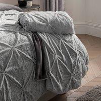 https://www.burton.co.uk/product/smart-living-luxury-rouched-faux-fur-throw---soft-warm-sofa-blanket-150x200cm_p-747f8447-5eb1-4bac-be3d-058348ee615f?colour=Grey&size=150cm%20x%20200cm