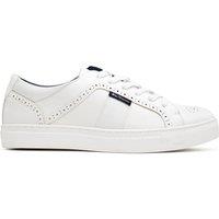 https://www.burton.co.uk/product/ben-sherman-tony-trainers_p-2e33e5ab-1e65-4553-ad02-d1b1f83f89cd?colour=White&size=12