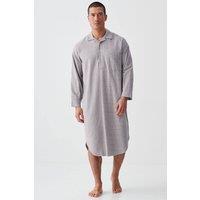 https://www.burton.co.uk/product/british-boxers-prince-of-wales-check-brushed-cotton-nightshirt_p-7d4fb0ba-fb40-4267-92ca-37b359295018?colour=Ivory&size=L
