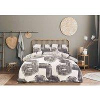 https://www.burton.co.uk/product/smart-living-luxury-super-soft-reversible-elemental-geo-duvet-cover-with-pillowcase_p-1908c406-7a6f-4236-aebb-a667e0fa555a?colour=Black&size=Double