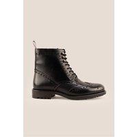 https://www.burton.co.uk/product/oswin-hyde-gregory-lace-up-brogue-boots_p-5e82bb3b-1ca5-4413-9d16-e32a2674e935?colour=Black&size=8