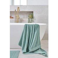 https://www.burton.co.uk/product/christy-luxe-elegant-100-turkish-cotton-730gsm-towels_p-68aca3fb-5668-4603-827b-136a50a41029?colour=Light%20Blue&size=Hand%20Towel