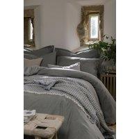 https://www.burton.co.uk/product/christy-flannel-marl-super-soft-brushed-cotton-duvet-sets_p-a393c0d2-74af-41e2-8356-65485bccb578?colour=Grey&size=Super%20King