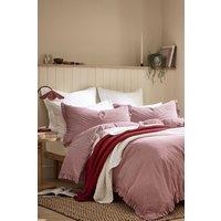 https://www.burton.co.uk/product/christy-gingham-ruffle-yarn-dyed-cotton-duvet-cover-set_p-77173107-90fc-4b48-9f08-49fc56ab0d71?colour=Red&size=Single