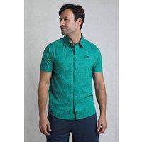 https://www.burton.co.uk/product/weird-fish-summertown-short-sleeve-printed-shirt_p-b04d4b01-33ea-4ec7-98fd-02861c6b3584?colour=Teal&size=XXXL