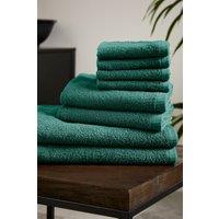https://www.burton.co.uk/product/catherine-lansfield-quick-dry-cotton-8-piece-towel-set_p-c4e58990-62ab-49b5-bd9f-8a8b8bd58dbe?colour=Emerald&size=One%20Size