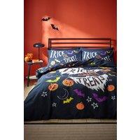 https://www.burton.co.uk/product/catherine-lansfield-halloween-trick-or-treat-reversible-duvet-cover-set_p-6e55353c-fbde-4c9f-b077-9aec8a4c4a49?colour=Black&size=Single