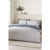 https://www.burton.co.uk/product/catherine-lansfield-oxford-pinstripe-reversible-duvet-cover-set_p-3fe0cc20-42cf-42b9-985e-91397c8e58ed?colour=Navy&size=Super%20King