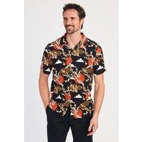 https://www.burton.co.uk/product/nines-resort-style-printed-short-sleeve-shirt_p-6996543b-6fd9-4b0f-9d99-57e21e10d9cd?colour=Black&size=M
