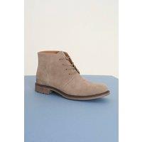 https://www.burton.co.uk/product/brave-soul-faux-suede-lace-up-desert-boot_p-29e08014-0858-4fe3-a988-010f45f44621?colour=Stone&size=9