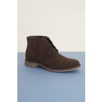 https://www.burton.co.uk/product/brave-soul-faux-suede-lace-up-desert-boot_p-42145698-8d3c-4fc2-a93c-a80c614d1b7c?colour=Dark%20Brown&size=9