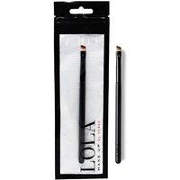 https://www.burton.co.uk/product/lola-angled-eyeliner-brush_p-16cc8ca2-08b9-4603-9e32-77a2e3fa41dd?colour=Angle%20Eyeliner&size=One%20Size