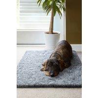 https://www.burton.co.uk/product/slumberdown-paws-for-slumber-waterproof-pet-blanket-grey-medium_p-a54337c7-2001-4cd9-b870-5304a12994ec?colour=Grey&size=M