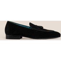 https://www.burton.co.uk/product/oswin-hyde-barclay-suede-tassel-loafers_p-50171440-8193-4146-807c-99990818600d?colour=Black&size=11