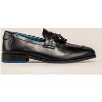 https://www.burton.co.uk/product/oswin-hyde-emmet-leather-tassel-loafer_p-dbc66d10-9750-408a-aac7-927506082c16?colour=Black&size=7