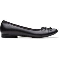 https://www.burton.co.uk/product/clarks-loreleigh-rae-black-leather-ballet-pumps_p-58afbe38-85ca-49b6-8d5b-a6c10982df48?colour=Black&size=5-Standard%20Fit