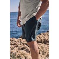 https://www.burton.co.uk/product/badrhino-elasticated-swim-shorts_p-14c04337-15ef-4b50-badb-a489a4b24e7c?colour=Blue&size=5-6XL
