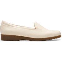 https://www.burton.co.uk/product/clarks-georgia-cream-leather-slip-ons_p-32bc478f-3df9-462d-9fe3-9e6d963552c2?colour=White&size=7-Extra%20Wide%20Fit