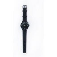 https://www.burton.co.uk/product/luke-1977-calzo-watch_p-5814a480-aeaa-48f8-bafb-400a4a87d99e?colour=Black&size=One%20Size