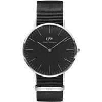 https://www.burton.co.uk/product/daniel-wellington-dw00100149-classic-black-40mm-quartz-watch_p-6f3862f9-20f4-4d1f-b09a-f646caf67b18?colour=Black&size=One%20Size