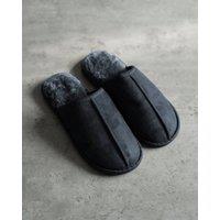 https://www.burton.co.uk/product/alexander-pace-preston-slipper_p-2798cf4a-a5ef-4a1d-a411-ec4aeaf18a77?colour=Grey&size=9