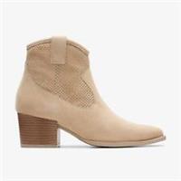 Clarks Womens Elder Rae Sand Suede Ankle Boots Suede Casual