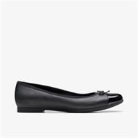Clarks Girls Scala Bloom Youth Black Leather School Shoes,Ballet Pumps Leather