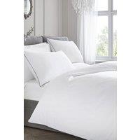 Appletree 'Premium 200TC Plain Dye' Hotel Quality 100% Percale Cotton Duvet Cover Set in White | Size: Super King