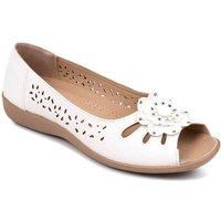 Chums Women's Flower Slip On Open Toe Sandal in White | Size: 3