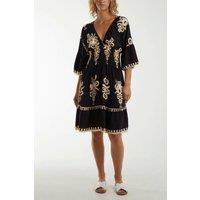 HOXTON GAL Women's Relaxed Fit 3/4 Sleeves V Neck Printed Knee Lenght Dress in Black