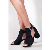 Where's That From Women's 'Lisa' Block Heels in True Black | Size: 4