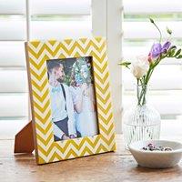 Paper High Asin Yellow Chevron Patterned Photo Frame | Size: Large