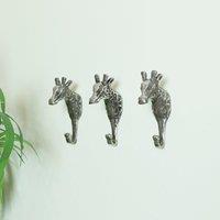 Melody Maison Set Of 3 Silver Metal Giraffe Wall Hooks in Metallic Silver