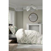 V & A 'Garden Of Love' Cotton Duvet Cover Set in Green | Size: Single
