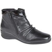 Mod Comfys Women's Softie Leather Flexible Ankle Boots in Black | Size: 7