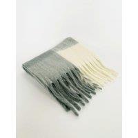 SVNX Chunky Check Scarf in Grey & White