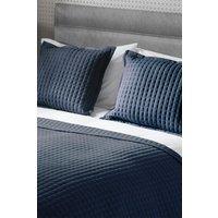 Belledorm Crompton Throw 150cm X 200cm in Navy | Size: 150 cm x 200 cm