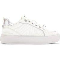 'Kingly' Trainers