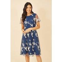 Yumi Women's Navy Embroidered Floral Skater Dress | Size: 18