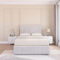 Sloomy California Divan Bed Set With No drawers & Matching Footboard - Plush Velvet in Silver | Size: Double