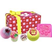 Bomb Cosmetics Women's Flower Power Bath & Body Bath Bomb Gift Set in Pink