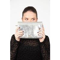 Etre Women's Piper Crossbody Bag -Metallic Silver, Cracked Faux Leather in Silver